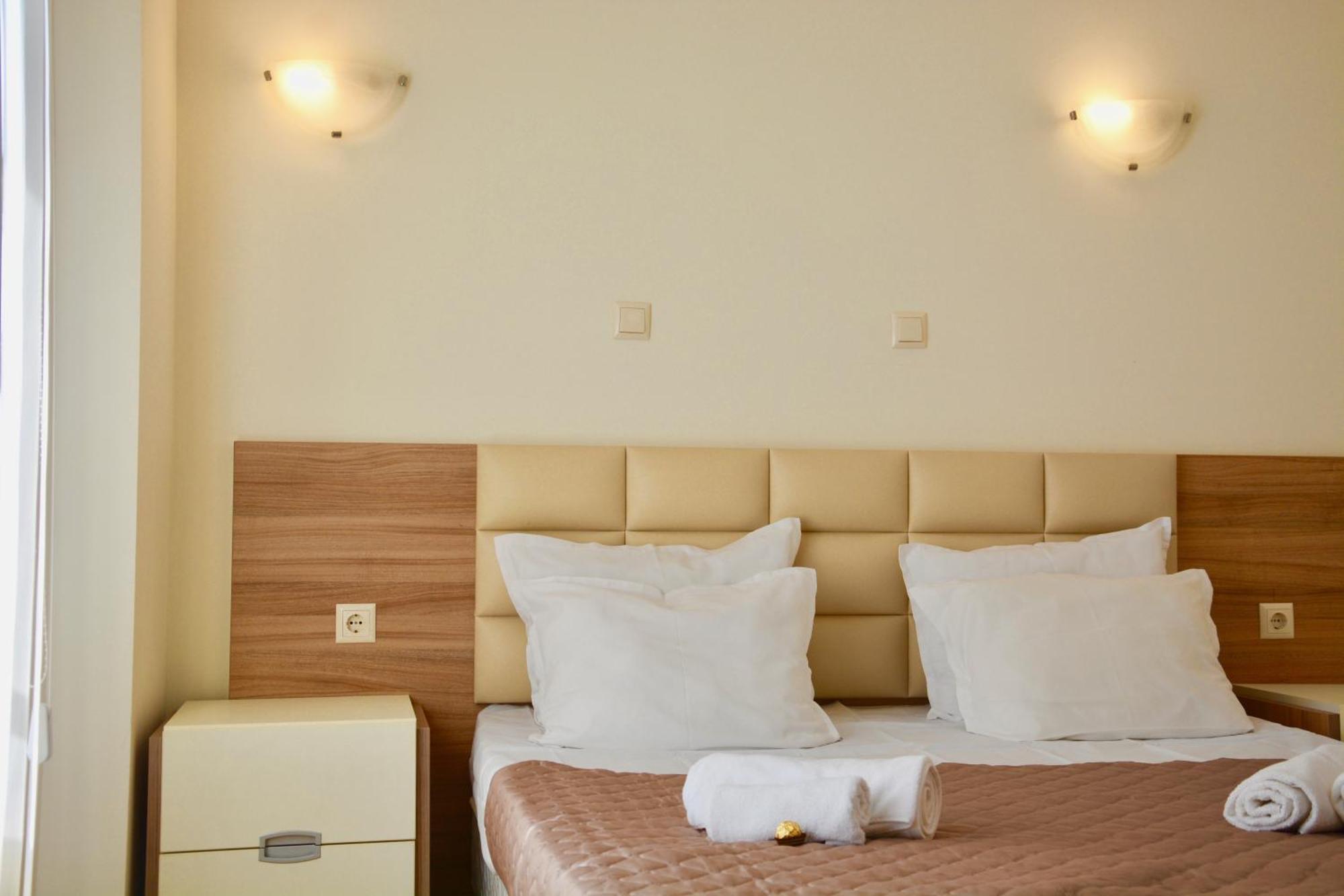 Rainbow 1 Holiday Complex Слънчев бряг Екстериор снимка